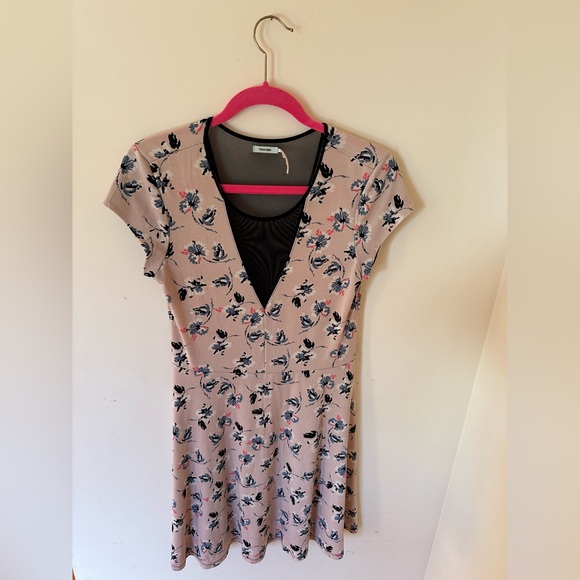 Kimchi Blue Urban Outfitters pink and black floral mesh dress size Large - Picture 2 of 8